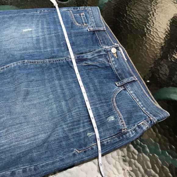 Distressed Frayed-Hem Jean Mini Skirt - Picture 4 of 7